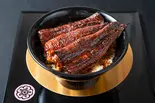 うな丼トリプル(漬物付き)(麻布十番はなぶさ)