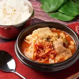 定番の韓国チゲセット순두부 Original sundubu（韓国チゲの革命。総本店）