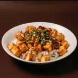 美味しくないはずがない！適度な辛さに程よい痺れの麻婆丼（上海食苑 本店）