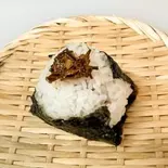 北海 函館産昆布佃煮とクリームチーズを和えてます Hokai（おむすび停車場 空海）