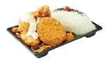 マンモス突進DX弁当(メンチカツ)（大阪ドカ盛りマンモス弁当淡路総本店）
