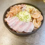 関西お好みMIXチーズ玉(豚・イカ・海老・帆立・チーズ)【マヨ】（【関西風＆広島風お好み焼き・鉄板焼き】 桜家）