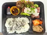 国産牛ハラミおろしポン酢弁当（元祖西成ホルモン天婦羅48）