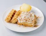 (P4)たっぷりホイップりんごシナモンワッフルプレート（ワッフル Ya）