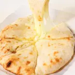 コーンチーズナン/Corn Cheese Naan（New sitara curry ＆ kebab house）