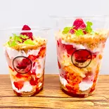 ナポレオンパイ 〜いちご＆カスタード〜（軽食とデザート。Cafe Karanos[カラノス]）