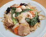 あんかけかた焼きそば（薬膳火鍋 眞巴石）