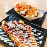 イカ焼きとキムチチーズたこ焼きのセット【キムチ・マヨ】（大阪名物 揚げたこ焼きイカ焼き専門店 粉もん屋）