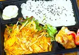 豚キムチ弁当(餃子工房ちびすけ 十三店)