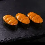 うに(3貫)（ちよだ鮨 綱島店）