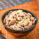 秘伝の極旨塩ダレにんにく豚丼(豚肉200g)（激盛り豚丼 メガトン 江古田店）