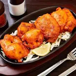 チキンティッカ 2P Chicken Tikka - 2 Pieces（アジアンレストラン サハラ国立店）