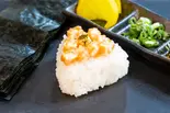 明太クリームチーズ（おにぎり専門店 COROL博多美野島店）