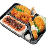 スペシャルカラ・めんたい弁当（本家かまどや サニーコート日暮店）