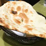 プレーンナン Plain Naan（カラチの空）