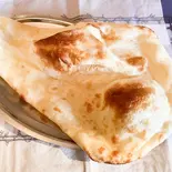 プレーンナン Plain Naan（DAS Biryani House）