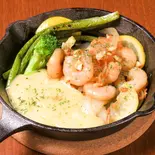 ガーリックシュリンプ（鉄板料理と果実酒 くれいじーグリル 福岡天神店）