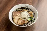 黒白湯ちゃーしゅー麺（自然派らぁ麺くれしづき）