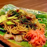 豚焼きそば(鉄板焼きやすむら)