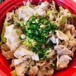 豚塩カルビ丼（MusicBar ケツの穴）