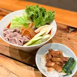 ラムしゃぶ肉と旬野菜のオススメトッピング麻辣湯(スープ春雨)+ミニ焼豚丼セット（【麻辣湯 春雨ヌードル】TOKYO TANG TANG）