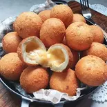プルダッククリームボール/ bulldack cream ball /불닭크림볼(3p)（韓国料理＆生サムギョプサル ビビサム 池袋東口店）