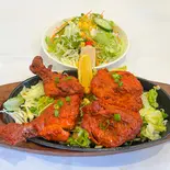 タンドリーチキン 4P (ミニサラダ付き)Tandoori Chicken 4p（シバサクティー 西船橋店）