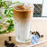 アイスカフェラテ Iced Café Latte（カフェ ノエシス）