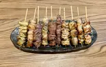 豚レバー串 2本(海鮮丼、焼き鳥、唐揚げ専門店 大越)