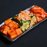 キムチ盛り合わせ(杏ホルモン焼肉)