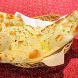 ガーリックナン/Garlic Nan（インド アジアンダイニング＆バー モンスーン）