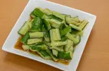拍黃瓜 Marinated Cucumbers（楊銘宇 黄燜鶏米飯 日本橋店 YANG'S BRAISED CHICKEN RICE）