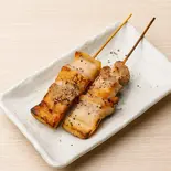 豚バラ串2本（炉端すず木）