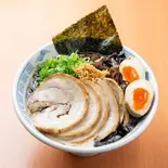 【黒・全部のせ】 博多豚骨らーめん(博多らーめん 一心堂 大塚店)