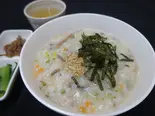 【名物】栄養たっぷり！贅沢な仙台牛と野菜のおかゆ（焼肉慶楽苑長原本店）