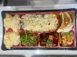 6品目中華弁当(エビマヨネーズ):六种口味便当(奶油虾)（四川中華料理 - 東方紅）