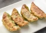 牛油果虾仁饺子(アボカド海老餃子 4個入り)（北京ダック専門店 北京烤鴨店 上野店）
