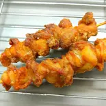 とり皮串のからあげ 1本（中津からあげ 総本家もり山 吹田店）