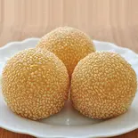ゴマ団子(3個)（ジロー‘S テーブル 東武練馬南口店）