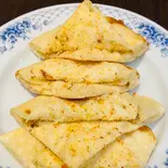 ミックスナッツナン Mix Nuts Nan（INDIAN NEPALI RESTAURANT SUBHA LAKSHMII〜インド・ネパール料理 スバラクシュミー）