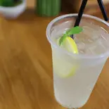 手作りレモネード炭酸ソーダ（本格メキシコ料理！！タコス＆タコライス レモネード東京アメ横店）