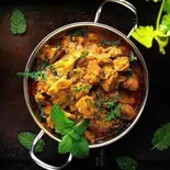 ポークカレー (Pork curry)（ロイヤルタジ）