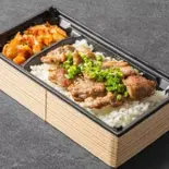 豚かしら弁当（焼肉 三年目の浮気 鶴見店）