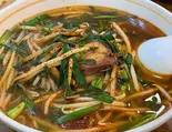 大人気！ついに登場！【ちょっとピリ辛スタミナラーメン】手作り焼豚とニラもやしが絶妙！町中華ラーメン（中華料理 天津）