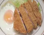 チキンカツと目玉焼き定食（ごはん家田島）