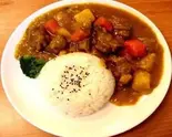牛肉カレー丼(咖喱牛肉盖饭)(台湾無骨香脆鶏柳)