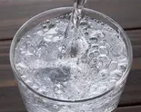 強炭酸水 500ml Sparkling water(洋風酒場トゥエルブ)