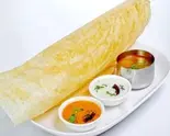 エッグドーサEgg Dosa with Sambar and Coconut Chutney（スターケバブインドカレーハラル専門店）