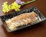 【名物】オムたこ～卵とチーズでたこ焼きをくるみました～（たこ焼 1-1(いちのいち)）