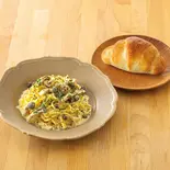 106.名物バジルロール付！きのこの明太子クリームパスタ（鎌倉パスタ 錦糸町パルコ店）